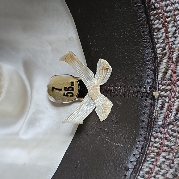 Vintage Stetson Wool Hat Fedora Mens Unisex size 7 Grey Authentic Yellow Feather - Picture 8 of 10